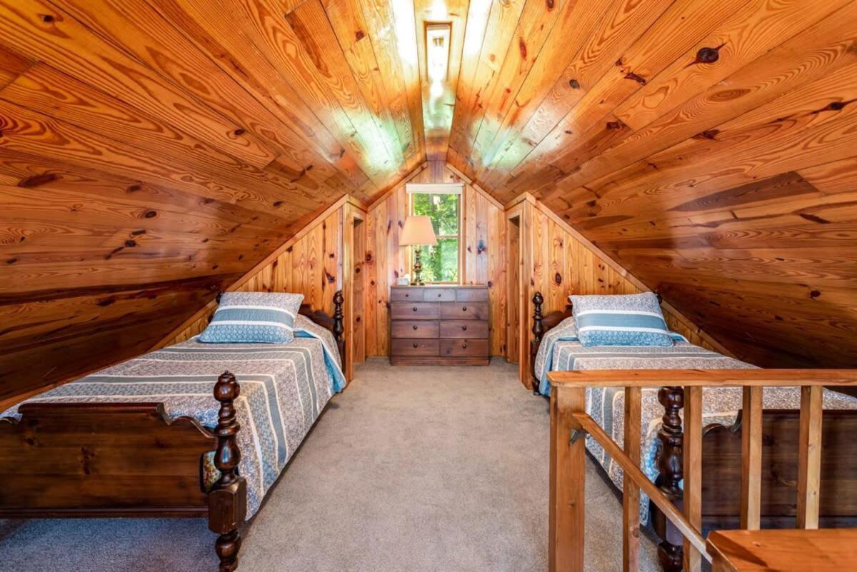 Hot Tub, Large Deck, Wifi, Fire Pit At Chalet Cabin Morton Grove Екстериор снимка