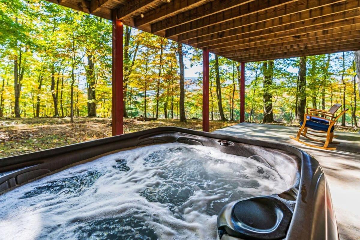 Hot Tub, Large Deck, Wifi, Fire Pit At Chalet Cabin Morton Grove Екстериор снимка