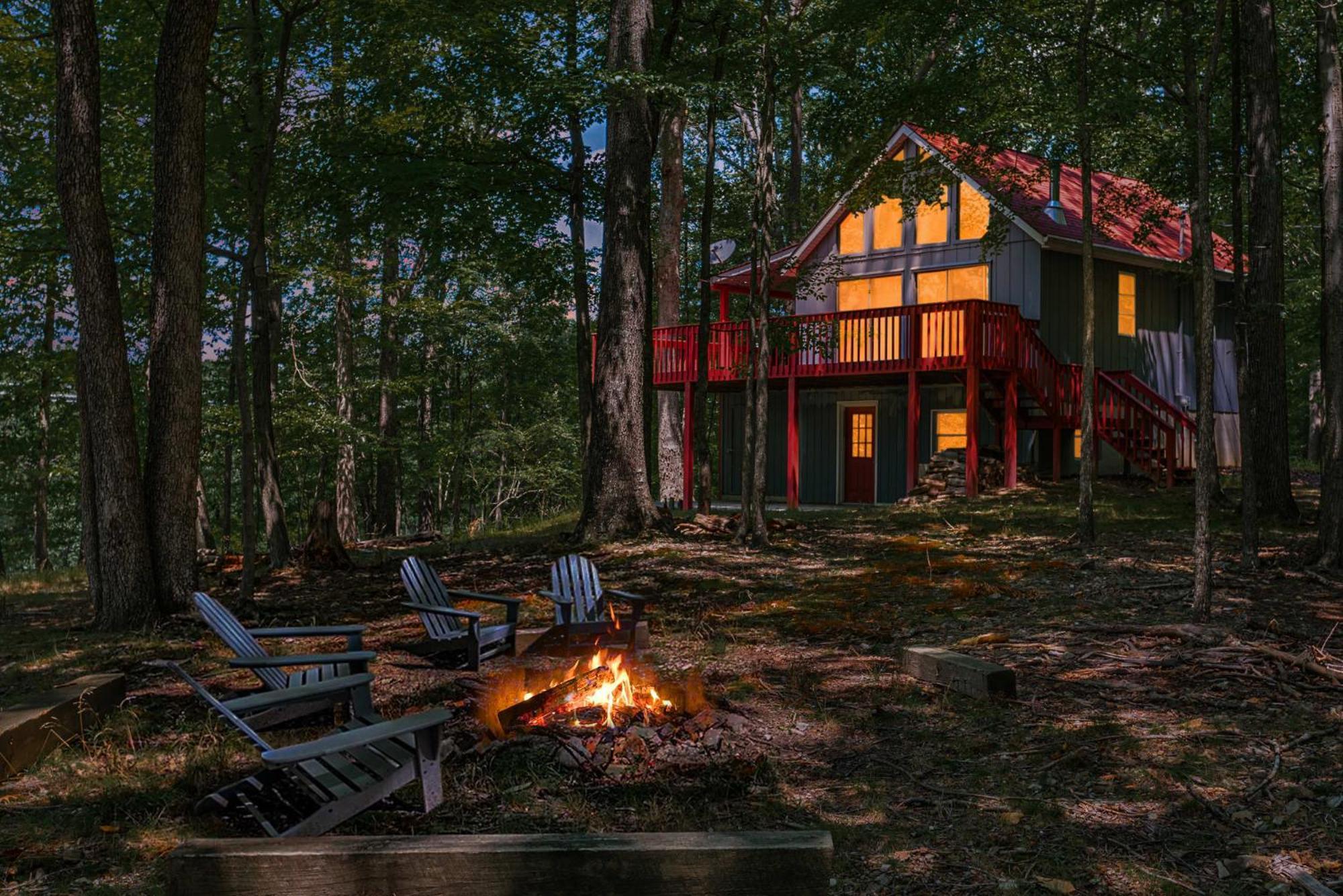 Hot Tub, Large Deck, Wifi, Fire Pit At Chalet Cabin Morton Grove Екстериор снимка